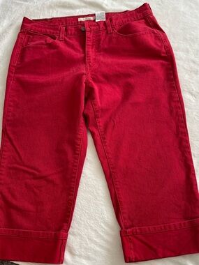 Levi's Bright Red Cropped Capri Jeans